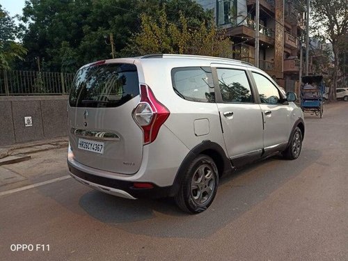  2016 Renault Lodgy Stepway 110PS RXZ 7S MT in New Delhi