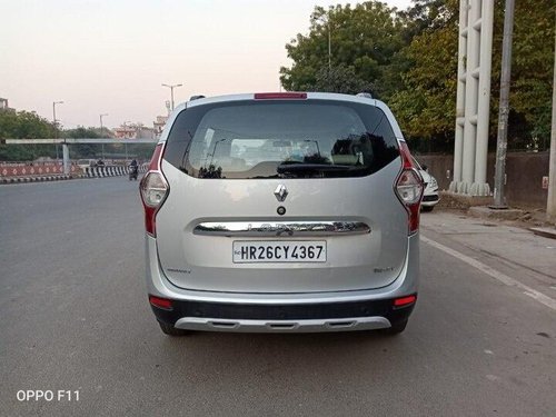  2016 Renault Lodgy Stepway 110PS RXZ 7S MT in New Delhi