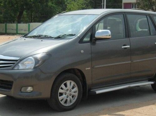 2011 Toyota Innova 2.5 V Diesel 8-seater MT in Coimbatore