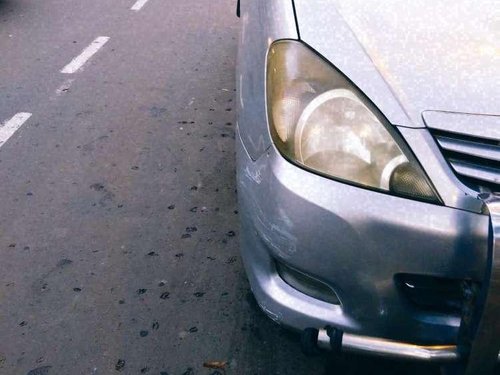 Toyota Innova 2.5 G 8 STR BS-IV, 2011, Diesel MT in Kolkata