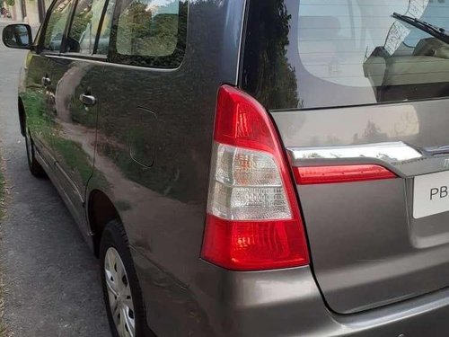 Toyota Innova 2014 MT for sale in Pathankot