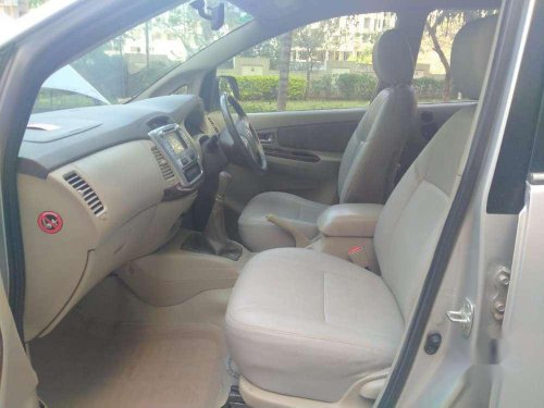 Toyota Innova 2.5 VX BS IV 8 STR, 2013, Diesel MT in Pune