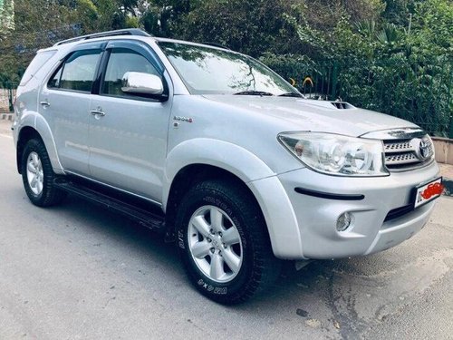 Toyota Fortuner 3.0 Diesel 2011 MT for sale in New Delhi