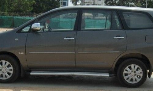 2011 Toyota Innova 2.5 V Diesel 8-seater MT in Coimbatore