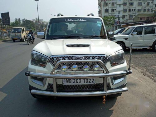 Mahindra Scorpio S4 Plus, 2016, Diesel MT in Kolkata