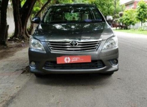 2013 Toyota Innova MT for sale in Lucknow