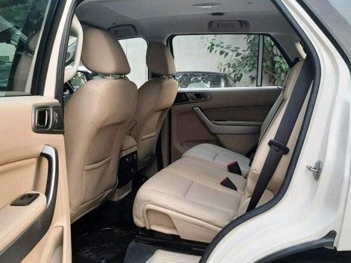 Used Ford Endeavour 3.2 Titanium 4X4 2016 AT in New Delhi
