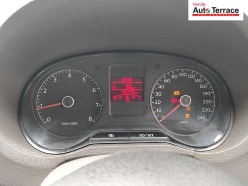 Volkswagen Vento Petrol Highline 2011 MT for sale in Chennai