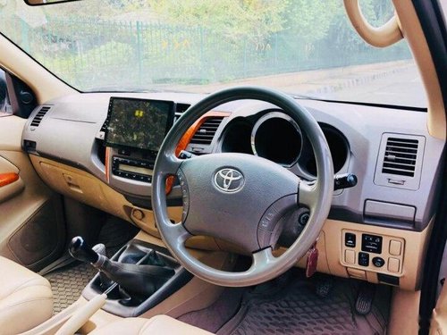 Toyota Fortuner 3.0 Diesel 2011 MT for sale in New Delhi