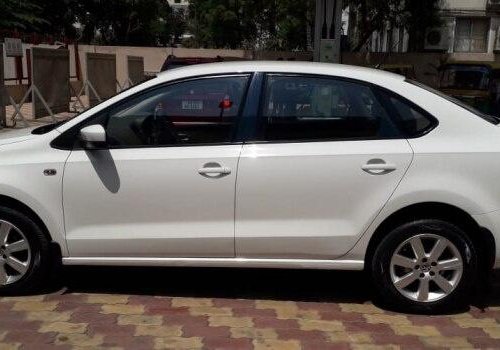 Volkswagen Vento Petrol Highline 2012 MT for sale in Bangalore