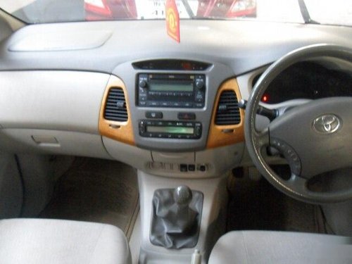 2011 Toyota Innova 2.5 V Diesel 8-seater MT in Coimbatore