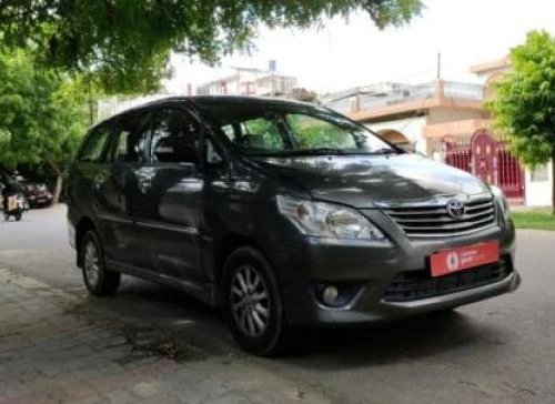 2013 Toyota Innova MT for sale in Lucknow