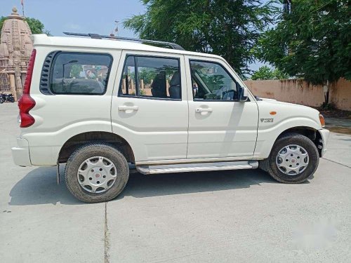 Mahindra Scorpio, 2014, Diesel MT for sale in Vadodara