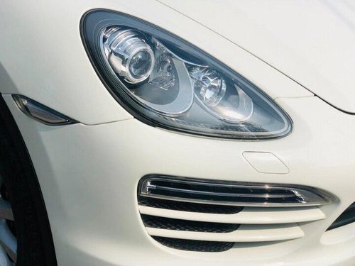 Used 2012 Porsche Cayenne S Hybrid AT for sale in New Delhi