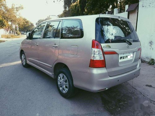 Toyota Innova 2014 MT for sale in Lucknow