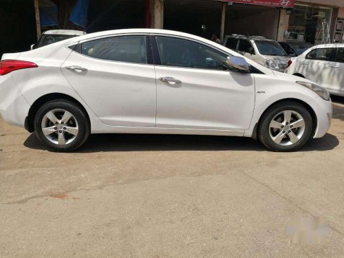 Used Hyundai Elantra 2015 MT for sale in Thane 