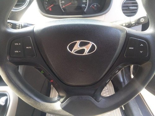 Hyundai Grand i10 Sportz 2015 MT for sale in New Delhi 