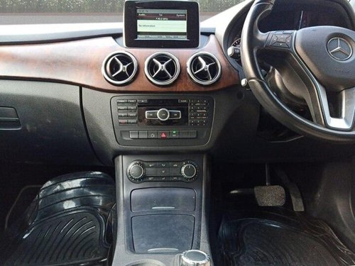 Used Mercedes Benz B Class B180 2015 AT for sale in New Delhi 