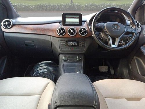 Used Mercedes Benz B Class B180 2015 AT for sale in New Delhi 