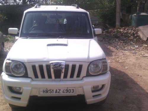 Used 2014 Mahindra Scorpio SLE BSIII for sale at low price