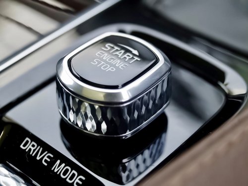 Used Volvo XC90 D5 Momentum 2019