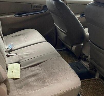 2008 Toyota Innova 2.5 G4 Diesel 8-seater MT in Mumbai