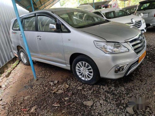 Toyota Innova 2.0 G4, 2012, Diesel MT in Thrissur