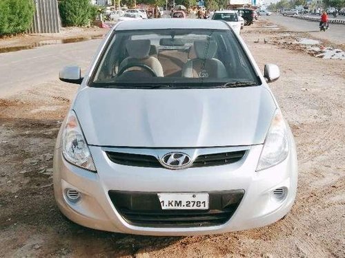 Hyundai i20 Magna 2011 MT for sale in Ahmedabad