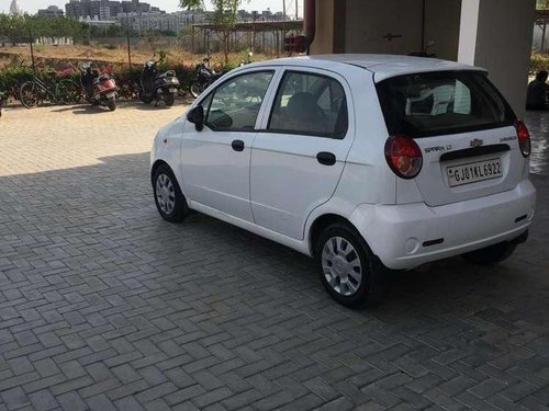 Chevrolet Spark LS 1.0 BS-IV OBDII, 2011, CNG & Hybrids MT in Ahmedabad