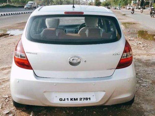 Hyundai i20 Magna 2011 MT for sale in Ahmedabad