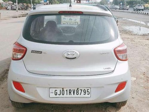 Hyundai Grand i10 Sportz 2016 MT for sale in Ahmedabad