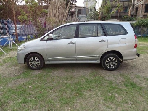 2015 Toyota Innova 2.5 VX (Diesel) 8 Seater BS IV MT in Kolkata