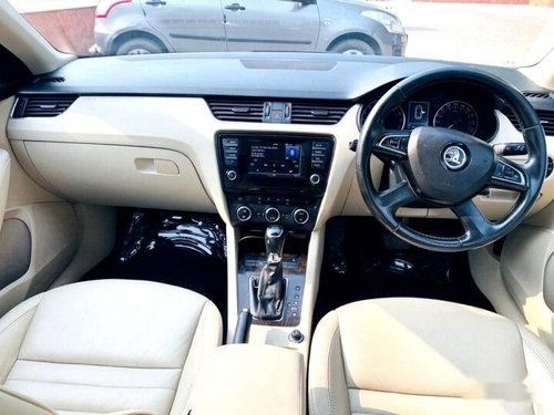 Skoda Octavia Elegance 2.0 TDI 2014 AT for sale in New Delhi