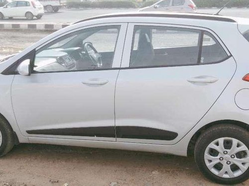 Hyundai Grand i10 Sportz 2016 MT for sale in Ahmedabad