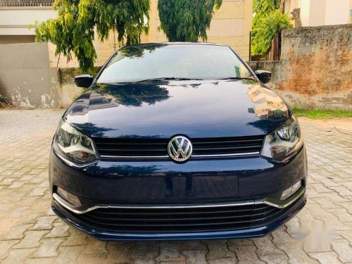 Volkswagen Polo Highline, 2014, Diesel MT in Ahmedabad