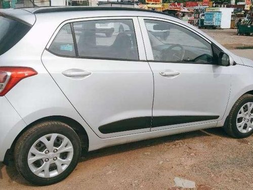 Hyundai Grand i10 Sportz 2016 MT for sale in Ahmedabad