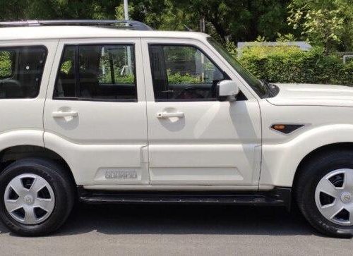 Used 2016 Mahindra Scorpio S6 Plus 8 Seater MT in Ahmedabad