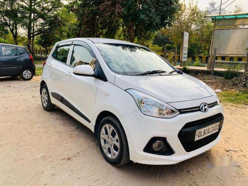 Hyundai Grand i10 Magna 2015 MT for sale in Noida