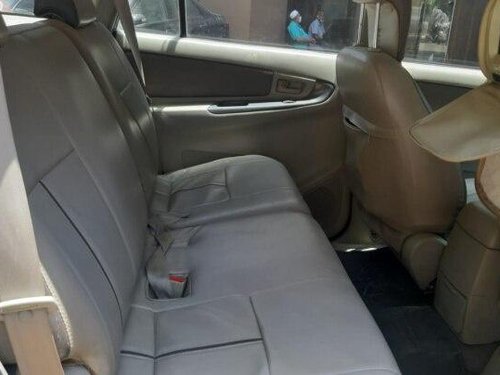 2013 Toyota Innova 2.5 G4 Diesel 8-seater MT in Mumbai