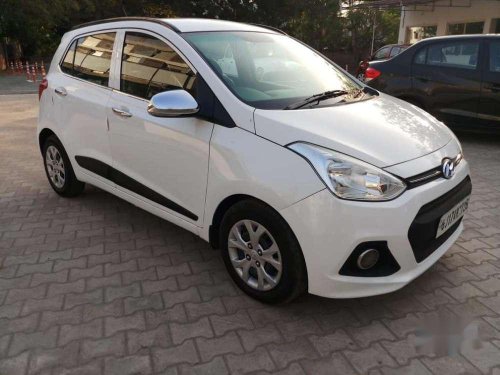 Hyundai Grand i10 SportZ Edition 2013 MT for sale in Vadodara 