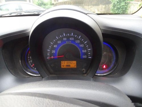 Used Honda Mobilio V i-DTEC 2014 MT for sale in Kolkata 