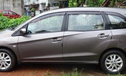 Used Honda Mobilio V i-DTEC 2014 MT for sale in Kolkata 