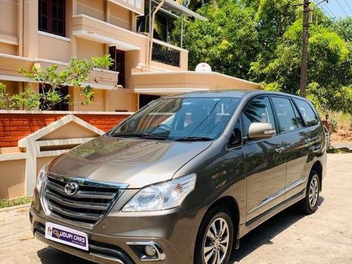 Toyota Innova 2.5 V 8 STR, 2015, Diesel MT for sale in Udupi 