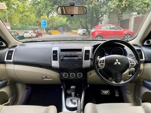 Used 2012 Mitsubishi Outlander AT for sale in New Delhi