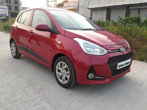 Used Hyundai Grand i10 Magna 2017 MT for sale in Indore 