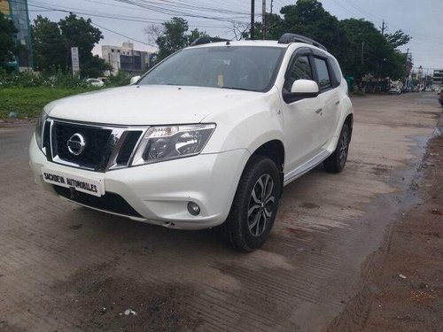 Used Nissan Terrano 2013 MT for sale in Indore 