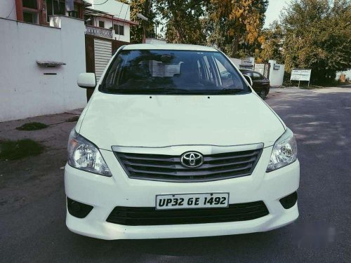 2015 Toyota Innova MT for sale in Lucknow 