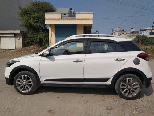 Used 2017 Hyundai i20 Active MT for sale in Indore 