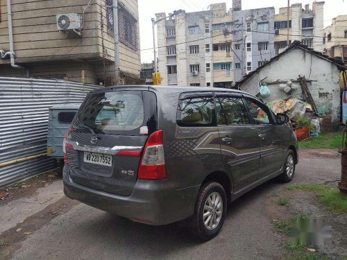 Toyota Innova 2.5 V 8 STR, 2013, Diesel MT for sale in Kolkata 