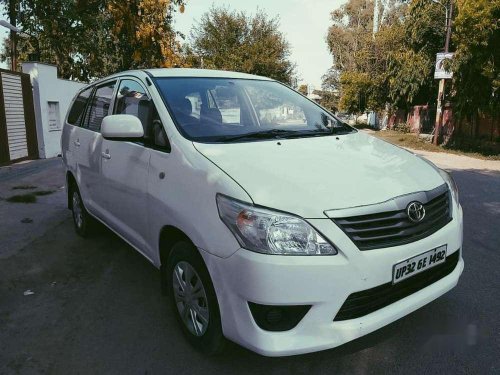 2015 Toyota Innova MT for sale in Lucknow 